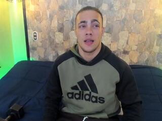 Patrick Senova webcam model stream image
