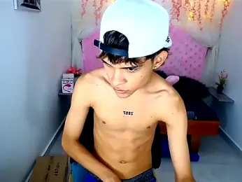 chris_evans77 webcam stripchat model stream image