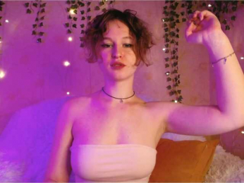 KisaKira webcam model stream image