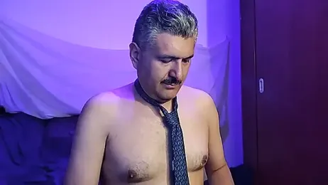 BushBator webcam model stream image