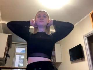 melanyhuckabone webcam model stream image