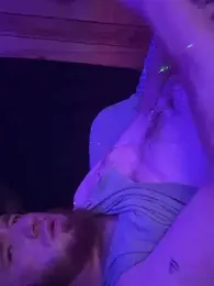 GenitalWars webcam model stream image