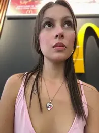 antonella-rey webcam model stream image