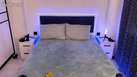 Kikikim webcam model stream image