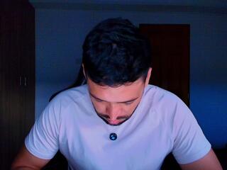Jerome V webcam model stream image
