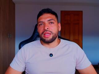 Jerome V webcam model stream image