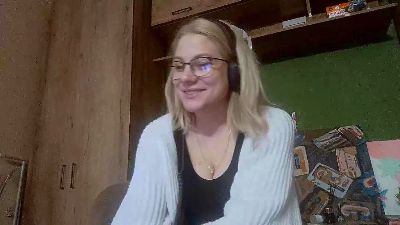 DavinaKummerow webcam model stream image