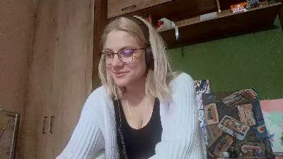 DavinaKummerow webcam model stream image