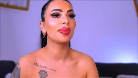 Moonamour webcam model stream image