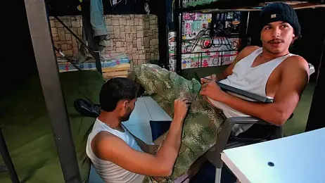 Military10000 webcam model stream image