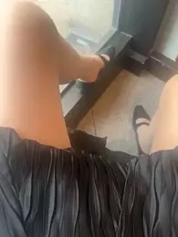 yimisun01 webcam stripchat model stream image