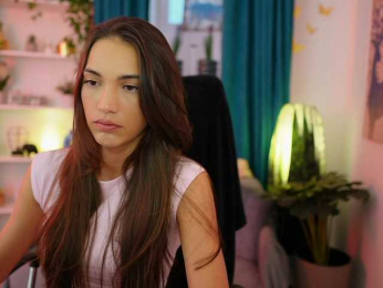 AlexisLovee webcam model stream image