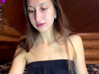 Alverta Debona webcam model stream image