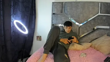 Cream_Jock webcam model stream image