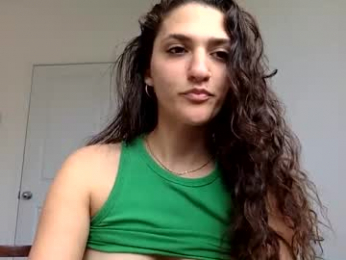emmababy2322 webcam model stream image