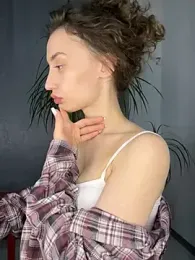 Polli_Kiss webcam model stream image