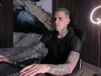 trisstan_ webcam model stream image