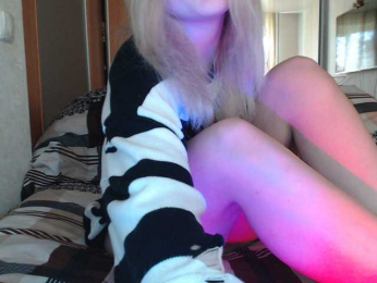 LilCharliey webcam model stream image
