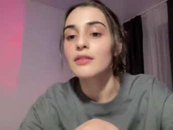 wonderland_stia webcam model stream image