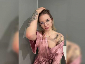 Millashaa webcam bongacams model stream image
