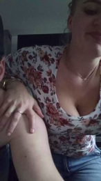 Chaud_show webcam model stream image