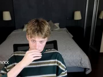 louie_evans webcam chaturbate model stream image