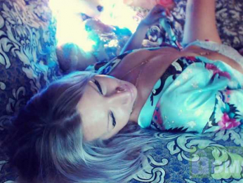 mimi_ webcam model stream image