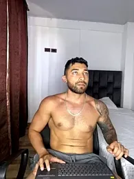 Sweet_and_caramel webcam model stream image