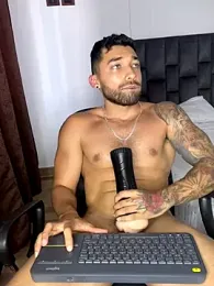 Sweet_and_caramel webcam model stream image