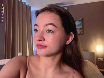 MonaBucek webcam model stream image