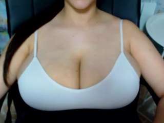 suecute webcam model stream image
