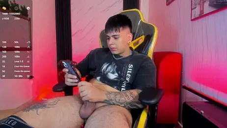 xKevyn webcam stripchat model stream image