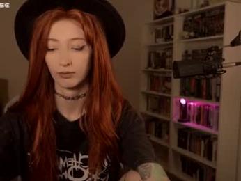 loony_moony webcam model stream image
