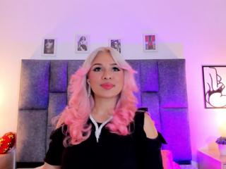 Linda Fosterr webcam model stream image