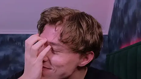 MarkShot_ webcam model stream image