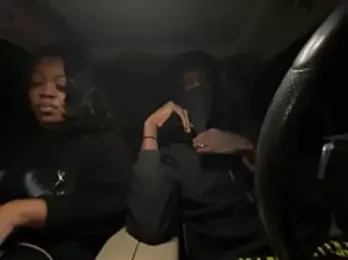 skiiislayedher webcam preview
