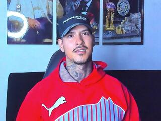 Jiro Kenji webcam model stream image