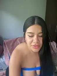 Issane_Peru webcam stripchat model stream image