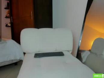 twintease webcam model stream image