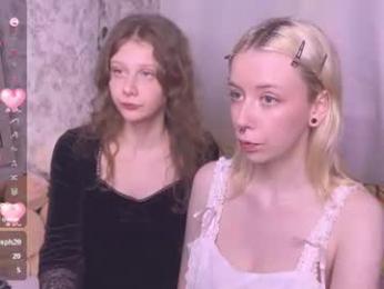 l1ttlekiki webcam model stream image