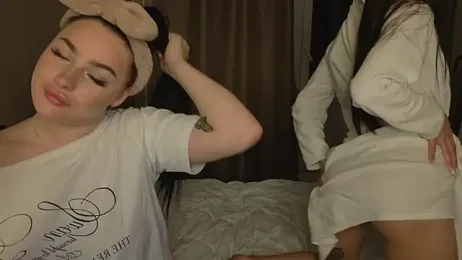 LisaAndDenis webcam model stream image