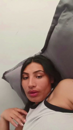 andrew_ja webcam model stream image