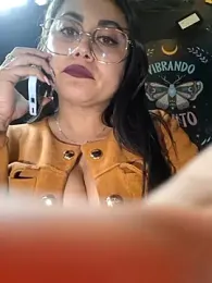 Oryk___ webcam model stream image