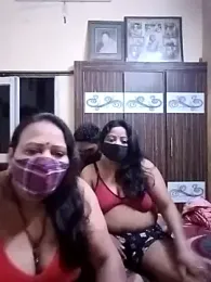 LoveOnStream webcam model stream image