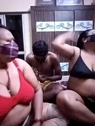 LoveOnStream webcam model stream image