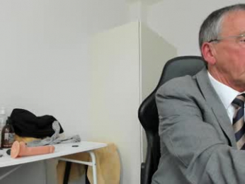 200gentleman webcam model stream image