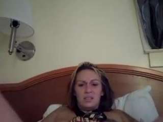 hiikitty424 webcam model stream image