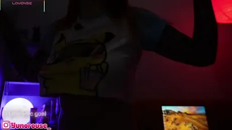 YunoRose_ webcam model stream image