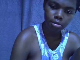 sweet-roxxy webcam model stream image