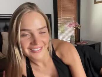 xo_madeline webcam model stream image